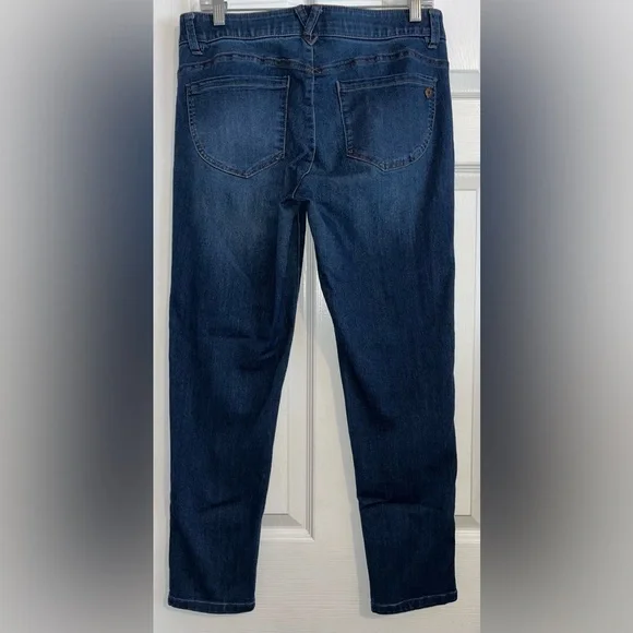 Democracy Jeans "Ab" technology Stretch - Size 8- Mid-Rise - Picture 2 of 4